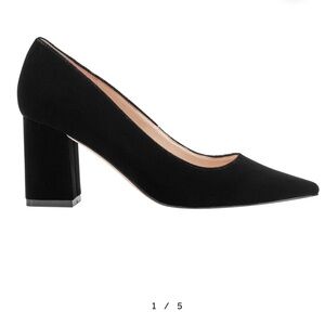 Marc Fisher black suede heel size 6